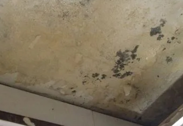 林芝阳台漏水维修公司分享下林芝卫生间渗水维修需要注意哪些问题。